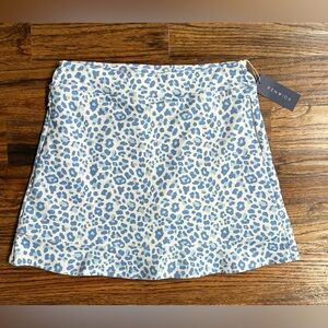 Renwick Golf Women’s blue leopard print flounce skirt skort, size M medium, NWT